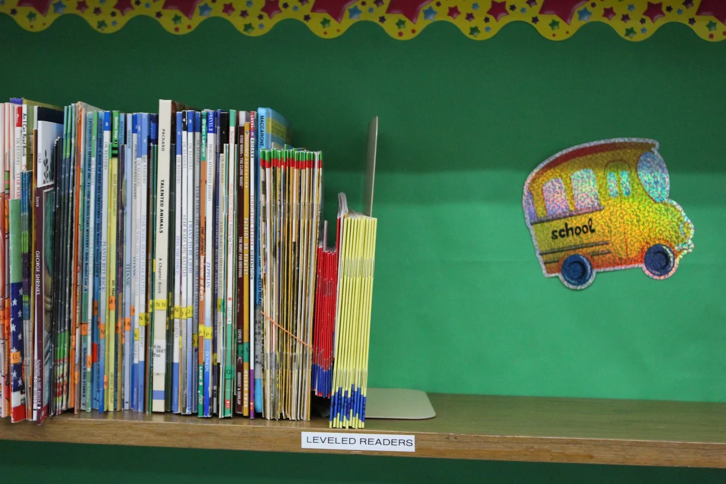 Detroit Schools' Early Literacy Progress Stalls, Prompting Calls for Targeted Intervention